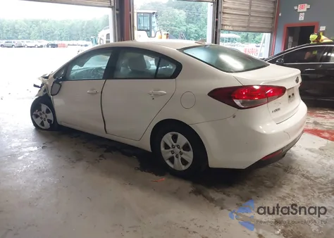 2018 Kia Forte Lx из США, поврежденный, VIN 3KPFK4A75JE179426